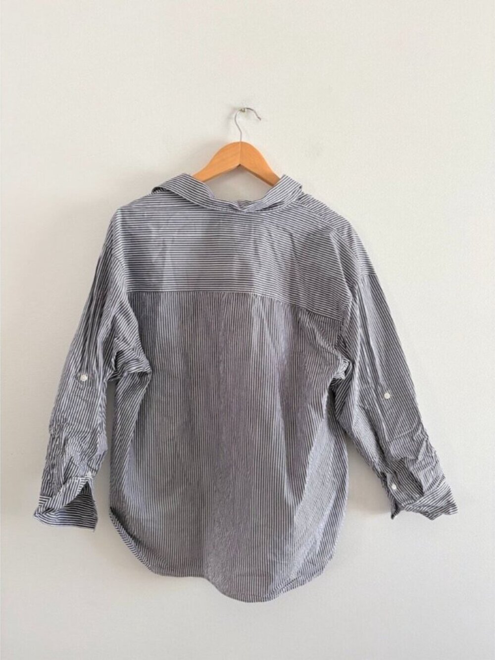 Aritzia Babaton Archive Poplin Shirt Oversized Mila Ink Navy/White Size Small - Picture 7 of 10